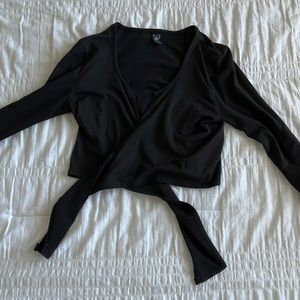 Windsor black long sleeve that ties in the front
